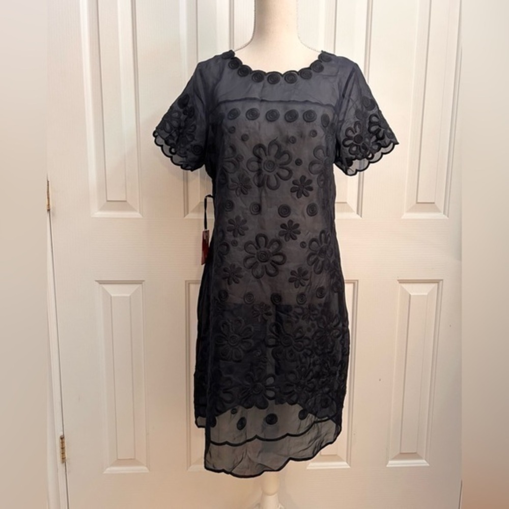 NWT ALANNAH HILL Flowers, Embroidered, 100% Silk, Midi Dress, Navy Blue, Size 12
